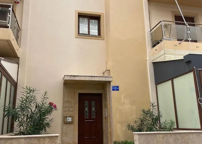 דירה Element Blue לוטראקי